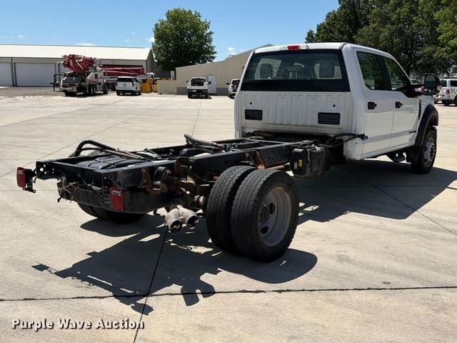 Image of Ford F-450 equipment image 4