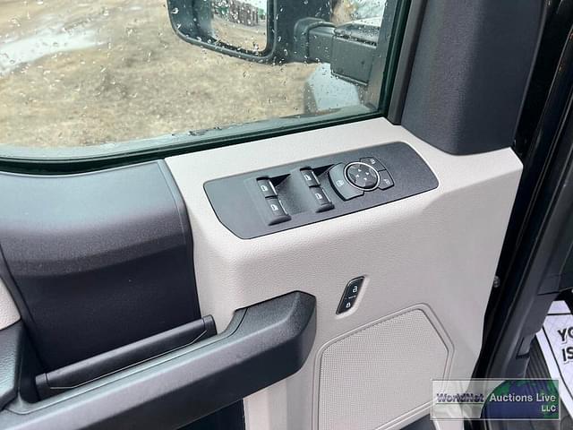 Thumbnail image Ford F-450 11