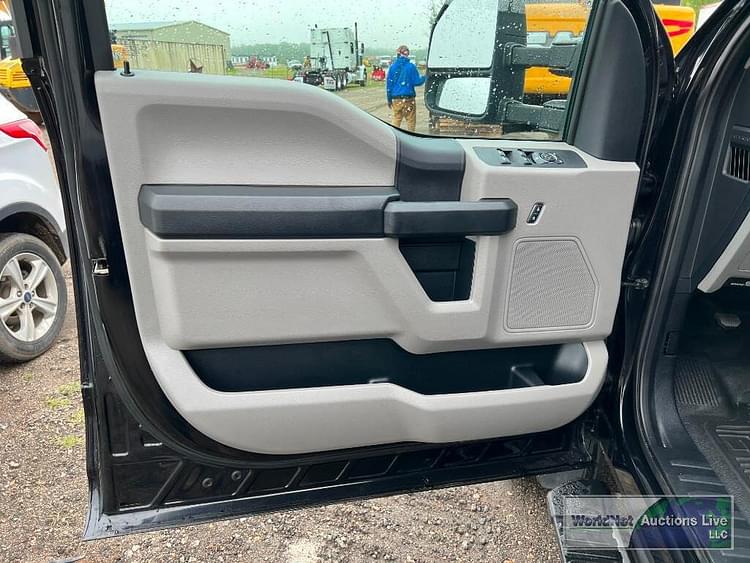 Main image Ford F-450 11