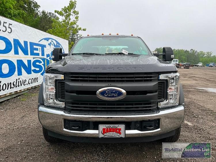 Main image Ford F-450 3
