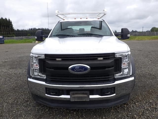 Image of Ford F-550 equipment image 1