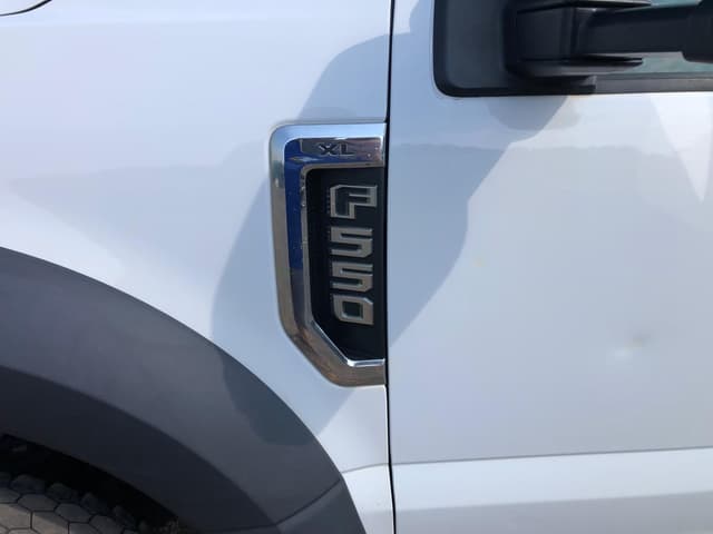 Image of Ford F-550 equipment image 4