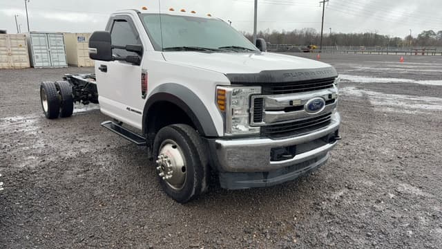 Image of Ford F-550 equipment image 2