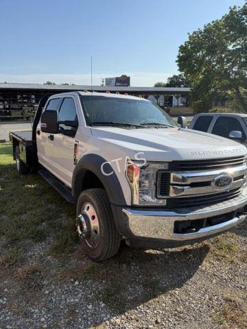 Image of Ford F-550 equipment image 2
