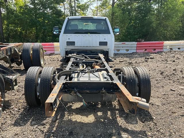 Image of Ford F-550 equipment image 3