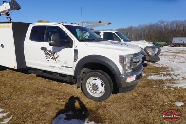 Image of Ford F-550 equipment image 3