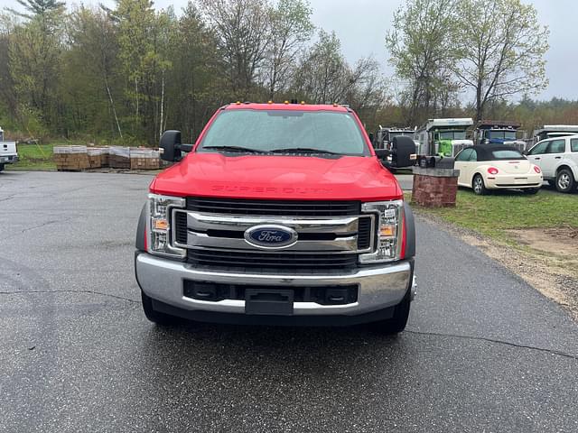 Image of Ford F-550 equipment image 1