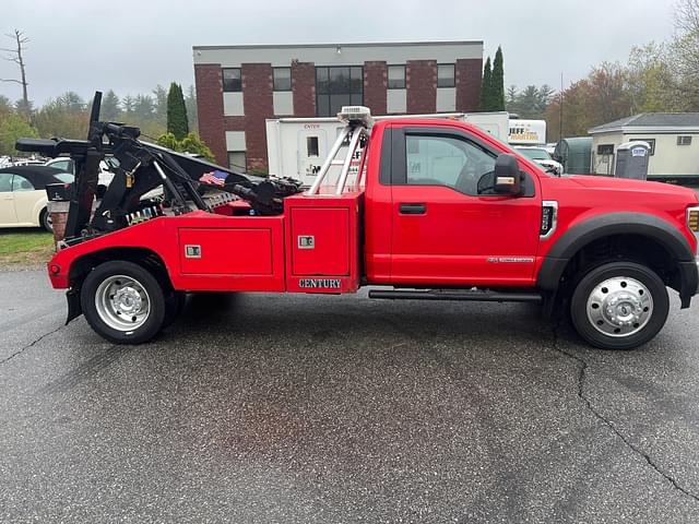 Image of Ford F-550 equipment image 3