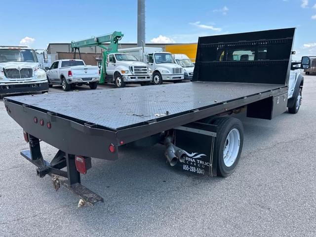 Image of Ford F-550 equipment image 4