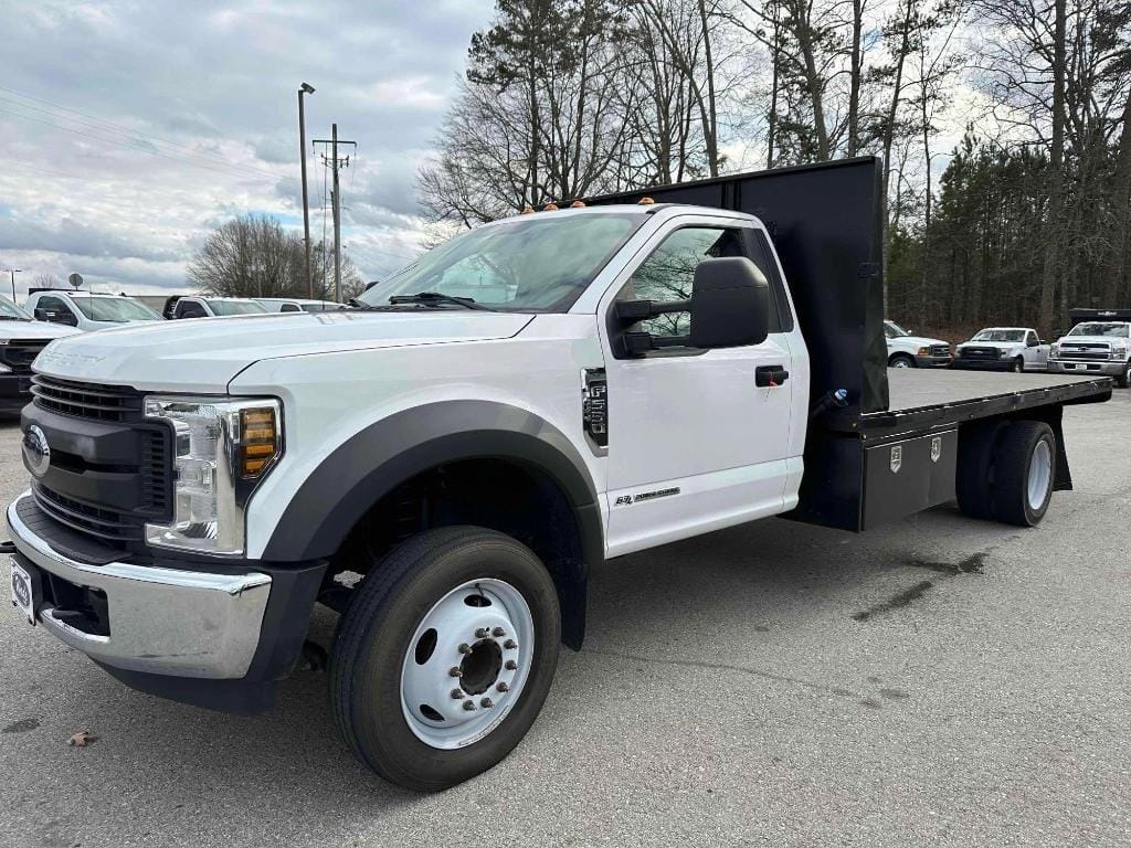 2019 Ford F-550 Equipment Image0