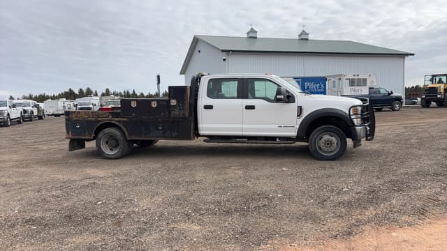 Image of Ford F-550 equipment image 3
