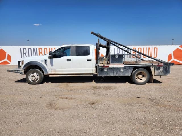 Image of Ford F-550 equipment image 1