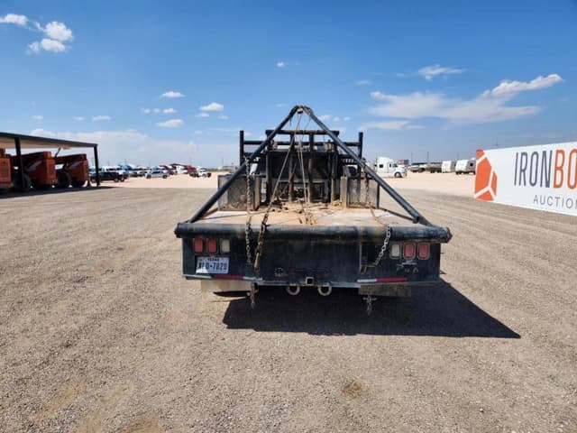Image of Ford F-550 equipment image 3