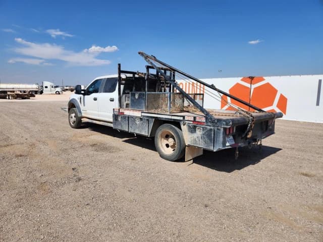 Image of Ford F-550 equipment image 2