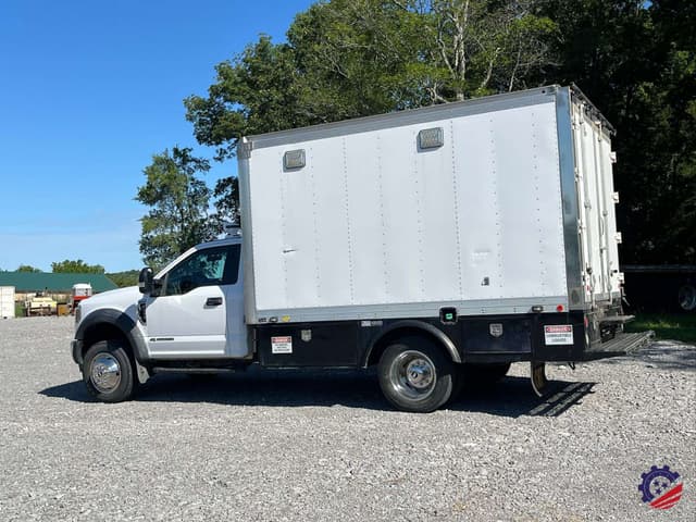 Image of Ford F-550 equipment image 1