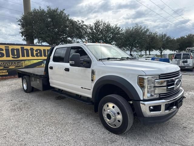 Image of Ford F-550 equipment image 4