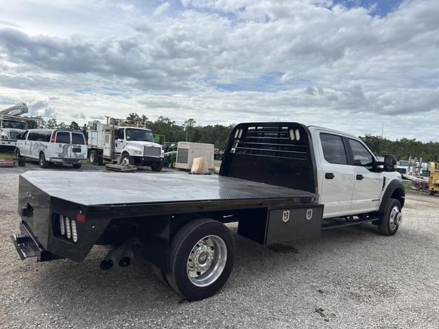 Image of Ford F-550 equipment image 3