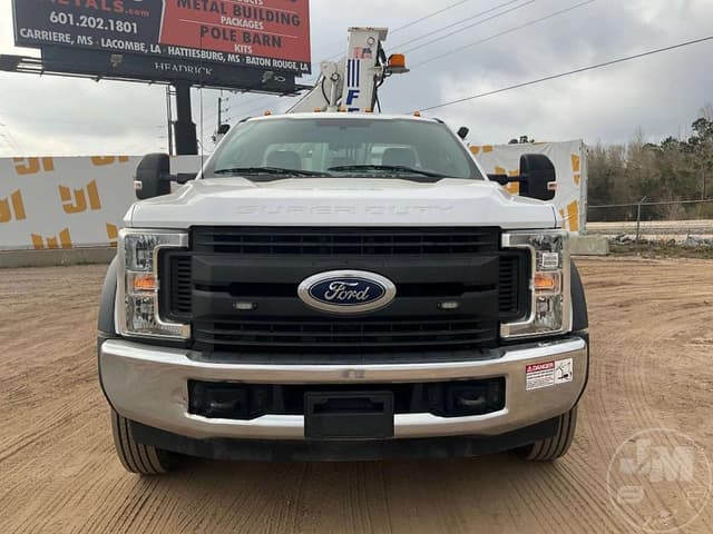 Image of Ford F-550 equipment image 1