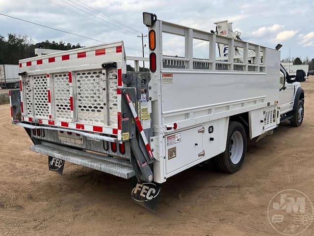 Image of Ford F-550 equipment image 4