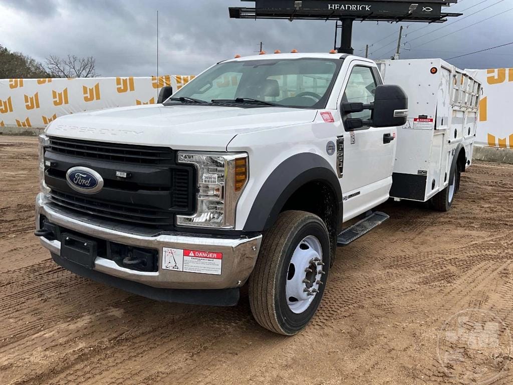 2019 Ford F-550 Equipment Image0