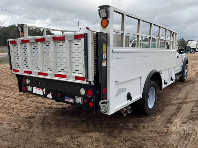 Image of Ford F-550 equipment image 4