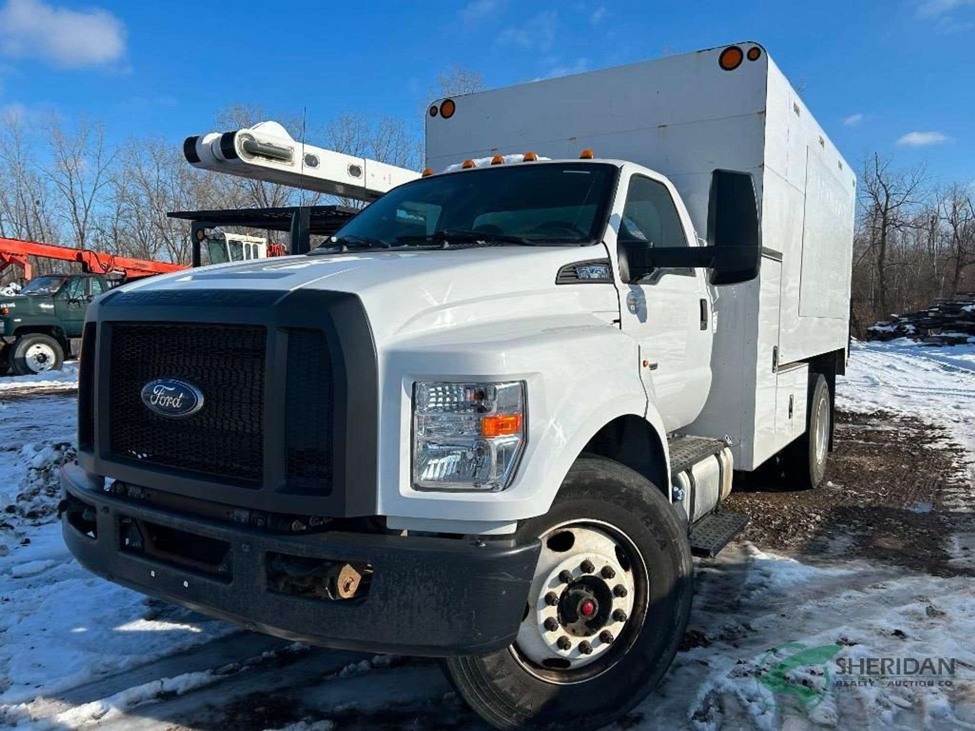 2019 Ford F-750 Equipment Image0