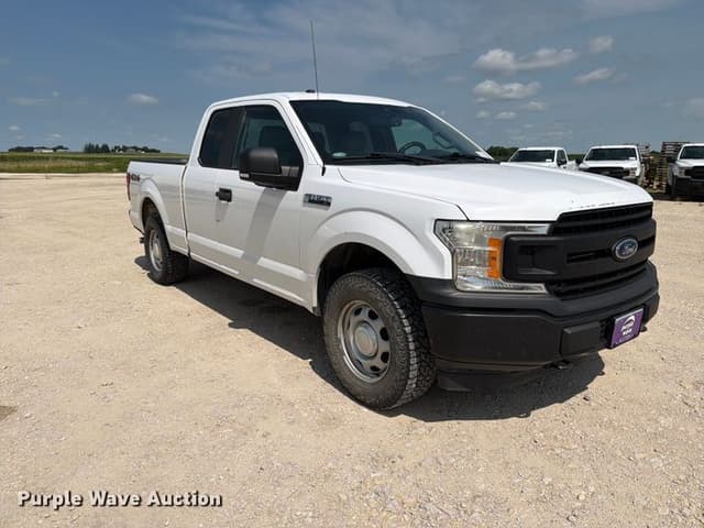 Image of Ford F-150 equipment image 2