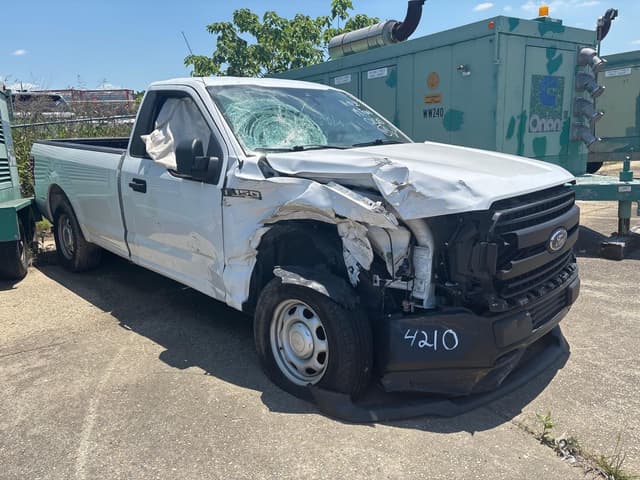 Image of Ford F-150 equipment image 1