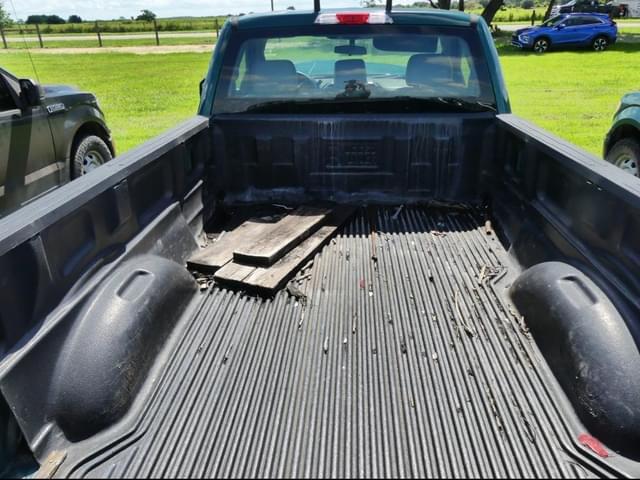 Image of Ford F-150 equipment image 4