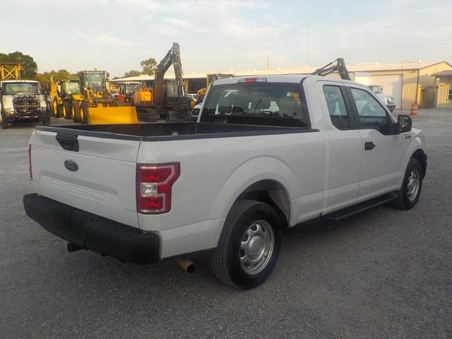 Image of Ford F-150 equipment image 2