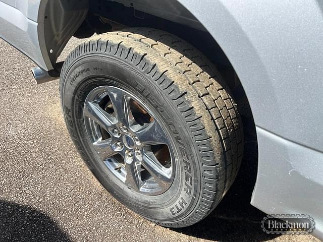 Image of Ford F-150 equipment image 2