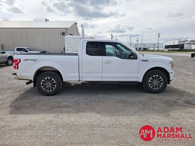 Image of Ford F-150 equipment image 2