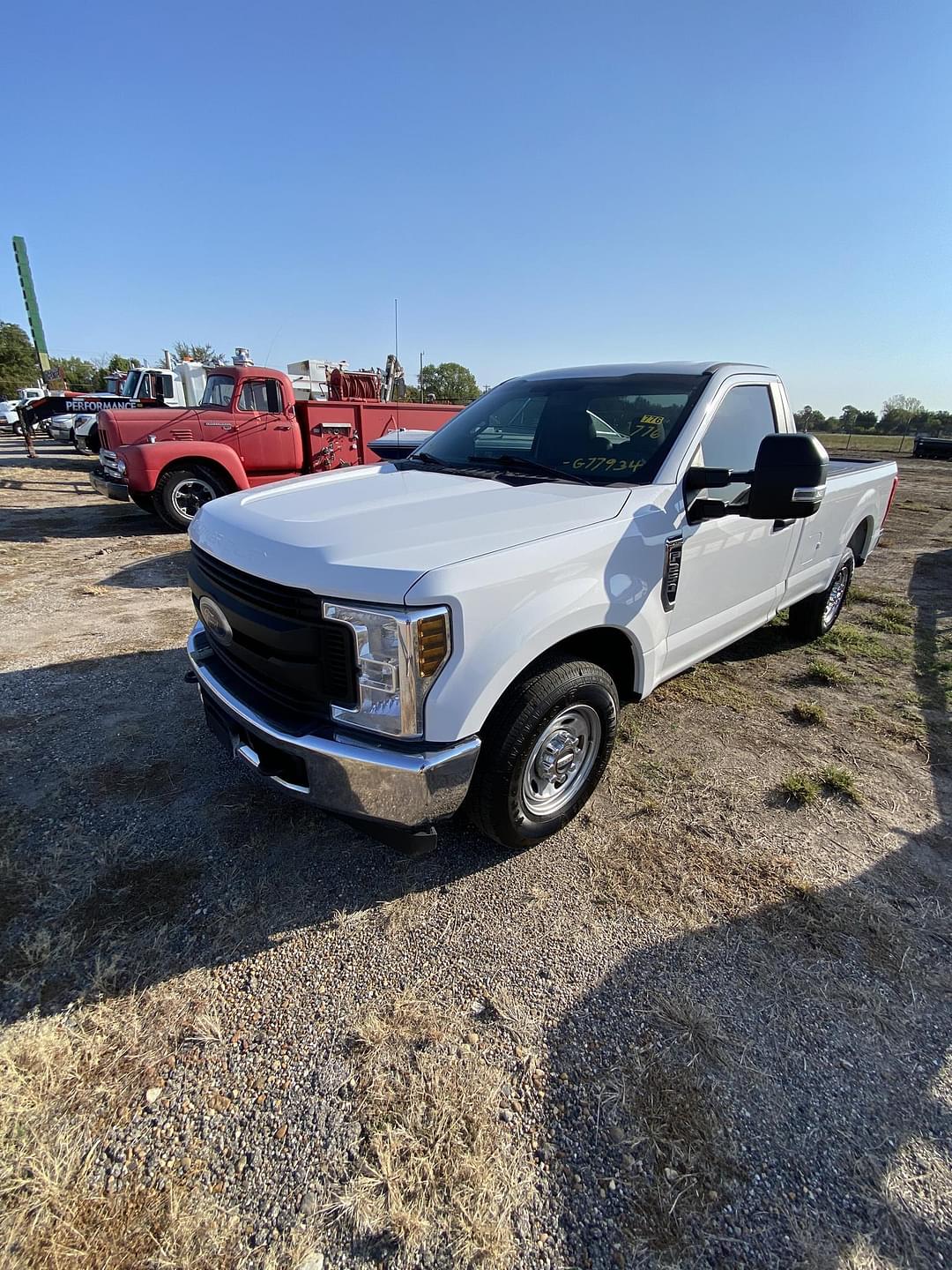 Image of Ford F-250 Primary image