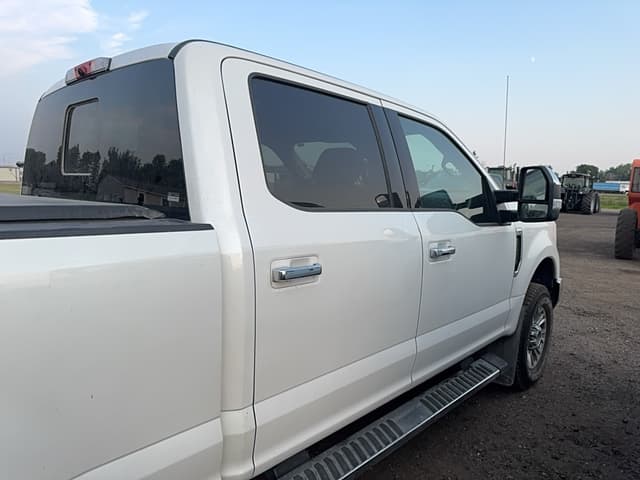 Image of Ford F-250 equipment image 4