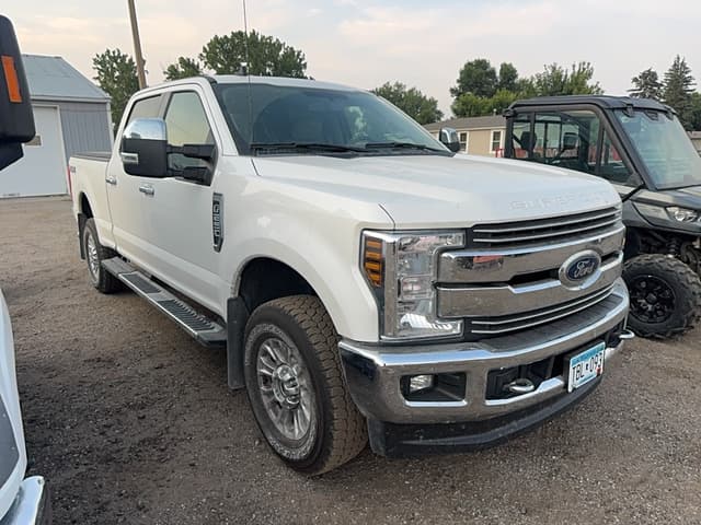 Image of Ford F-250 equipment image 2