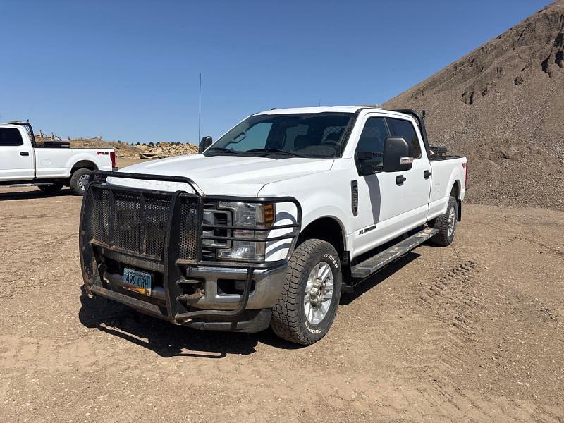 Image of Ford F-250 Primary image