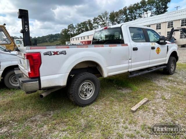Image of Ford F-250 equipment image 1