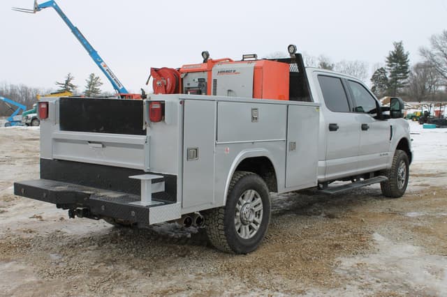 Image of Ford F-250 equipment image 4