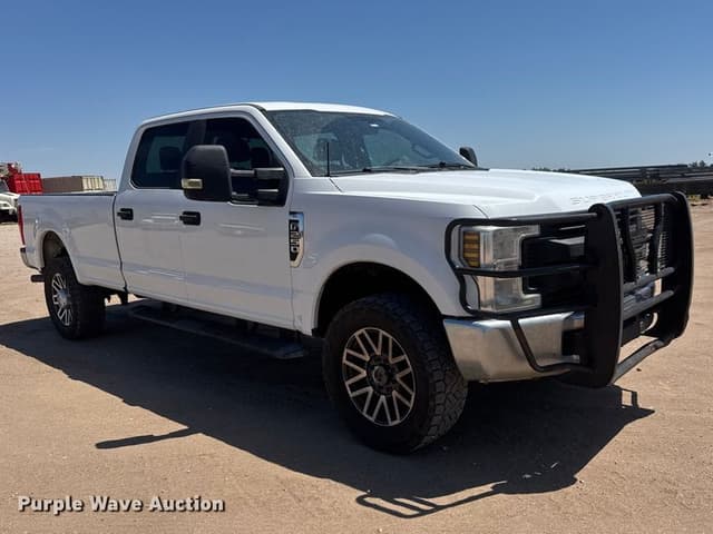 Image of Ford F-250 equipment image 2