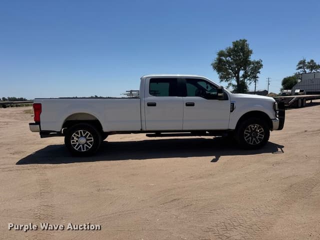 Image of Ford F-250 equipment image 3