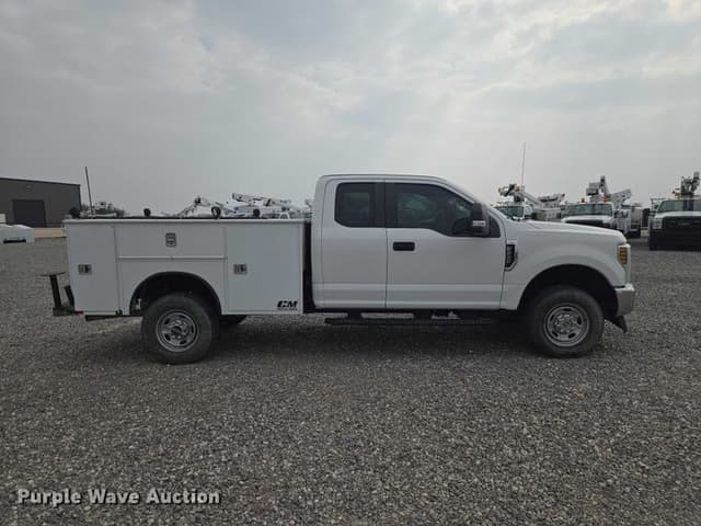 Image of Ford F-250 equipment image 3