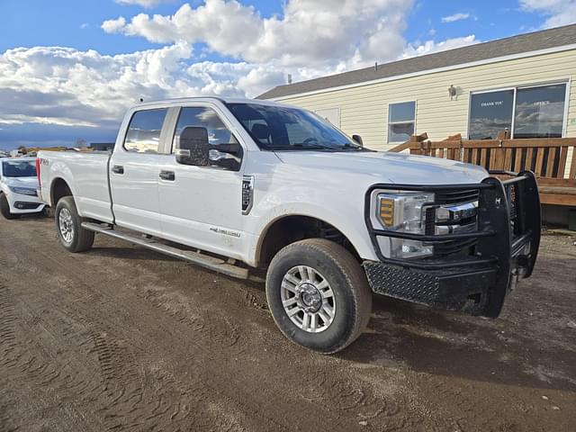 Image of Ford F-250 equipment image 2