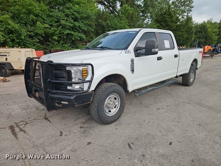 Image of Ford F-250 Primary image