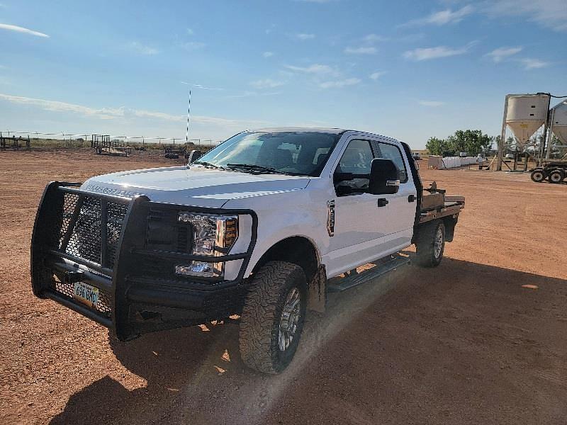 Image of Ford F-250 Primary image