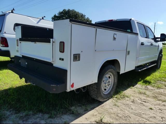 Image of Ford F-250 equipment image 2
