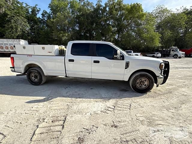 Image of Ford F-250 equipment image 3