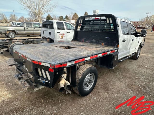 Image of Ford F-250 equipment image 4