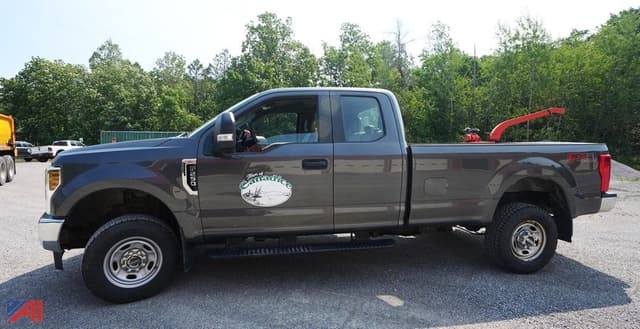 Image of Ford F-250 equipment image 1