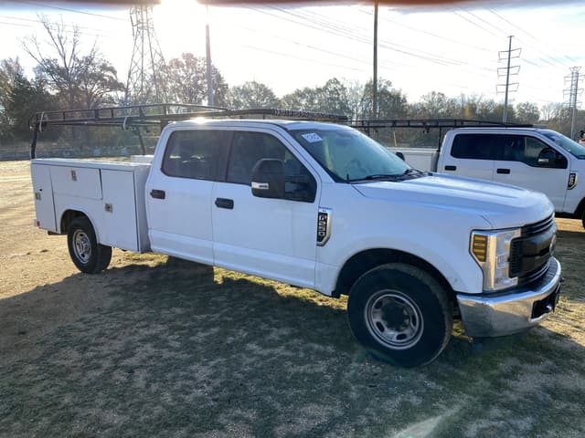 Image of Ford F-250 equipment image 3