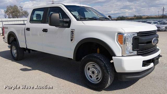 Image of Ford F-250 equipment image 2